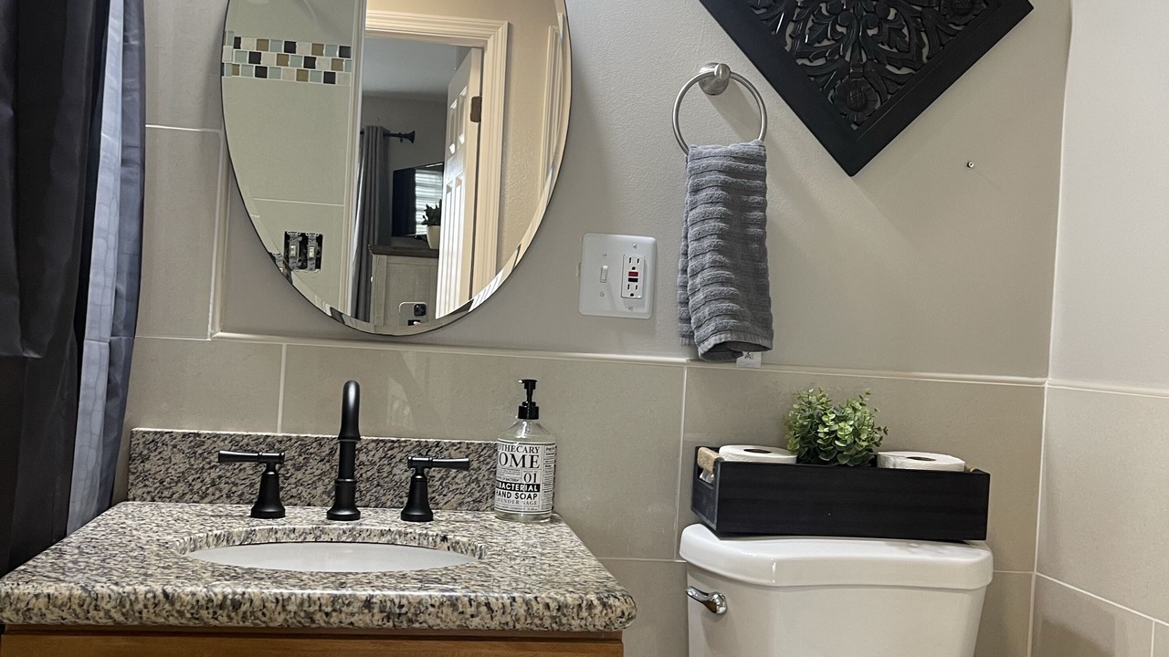 Photo of Bathroom in Estate Golden Rock