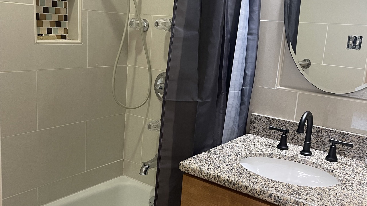 Photo of Bathroom in Estate Golden Rock