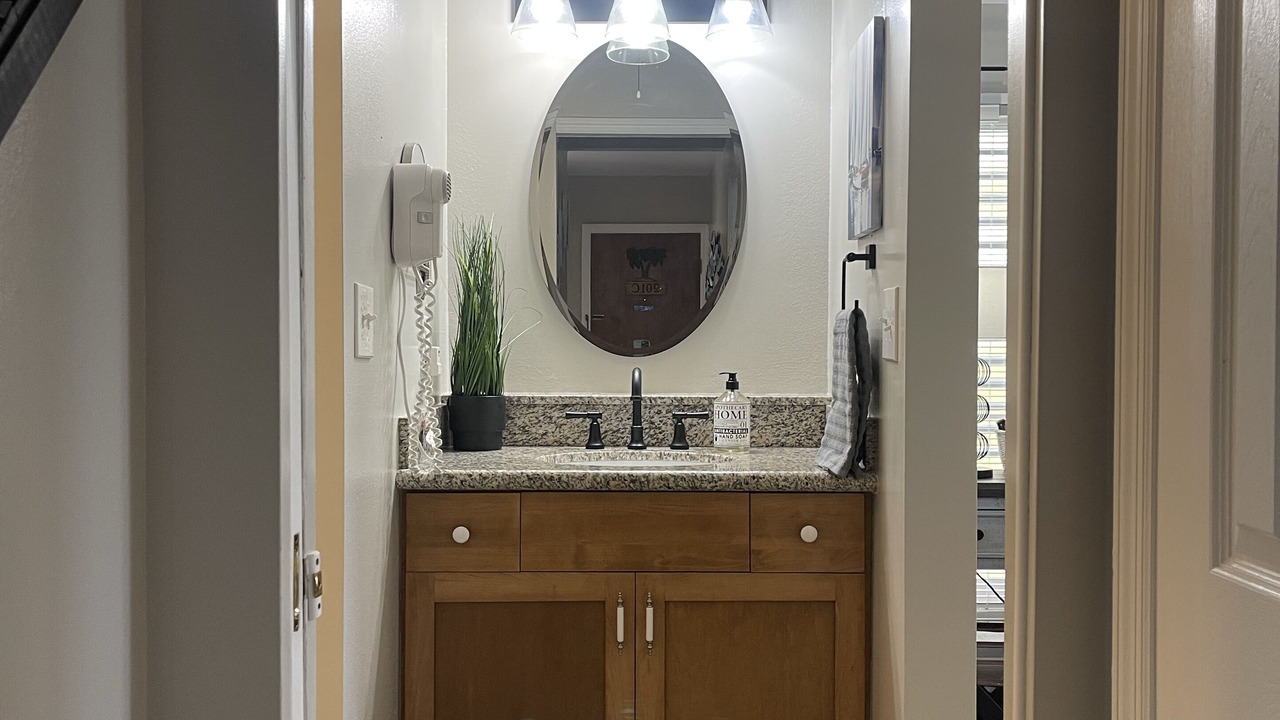 Photo of Bathroom in Estate Golden Rock