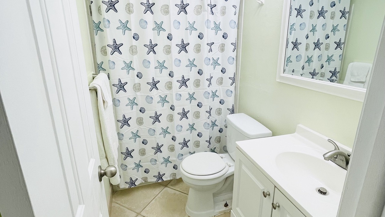 Photo of Bathroom in Estate Golden Rock