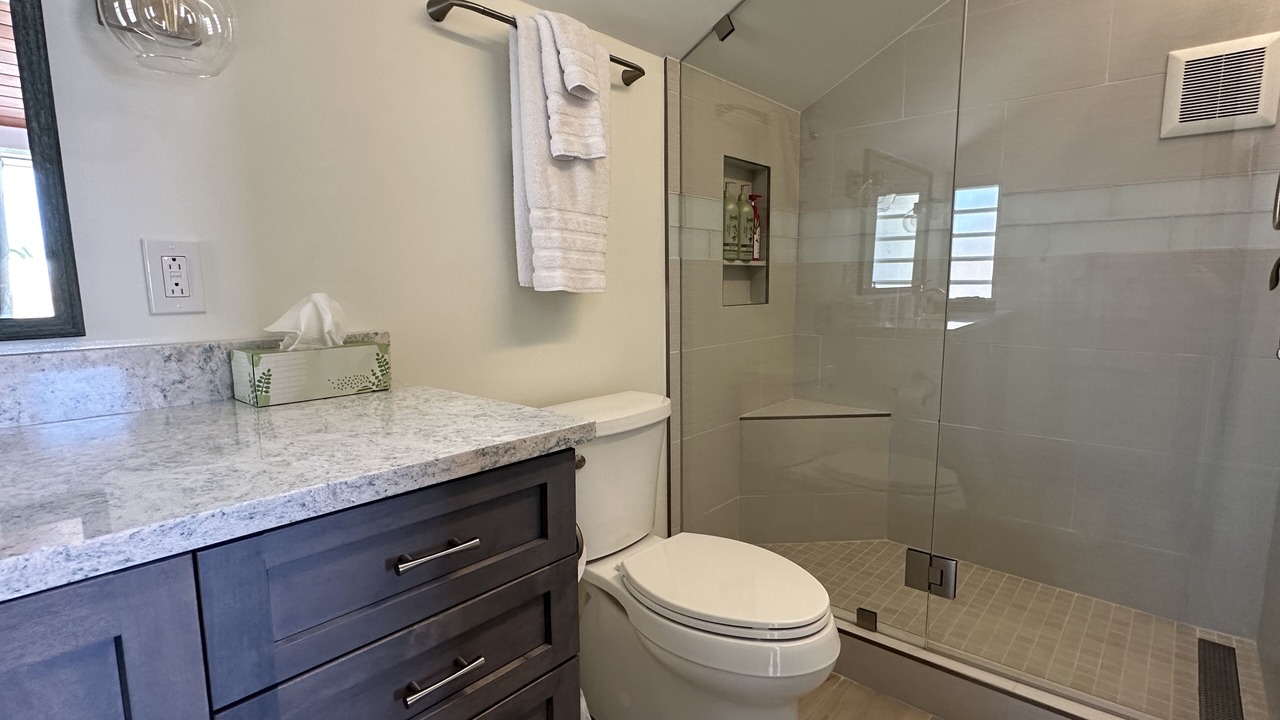 Photo of Bathroom in Estate Salt River