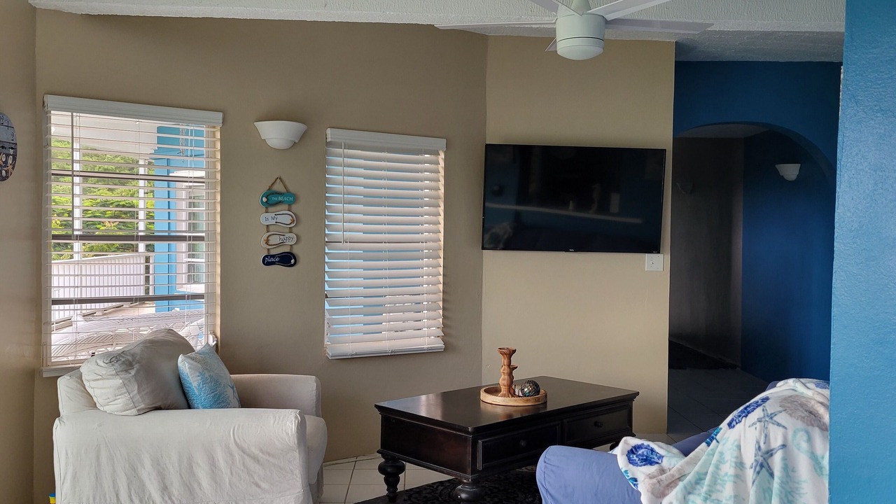 Photo of Livingroom in Estate Green Cay