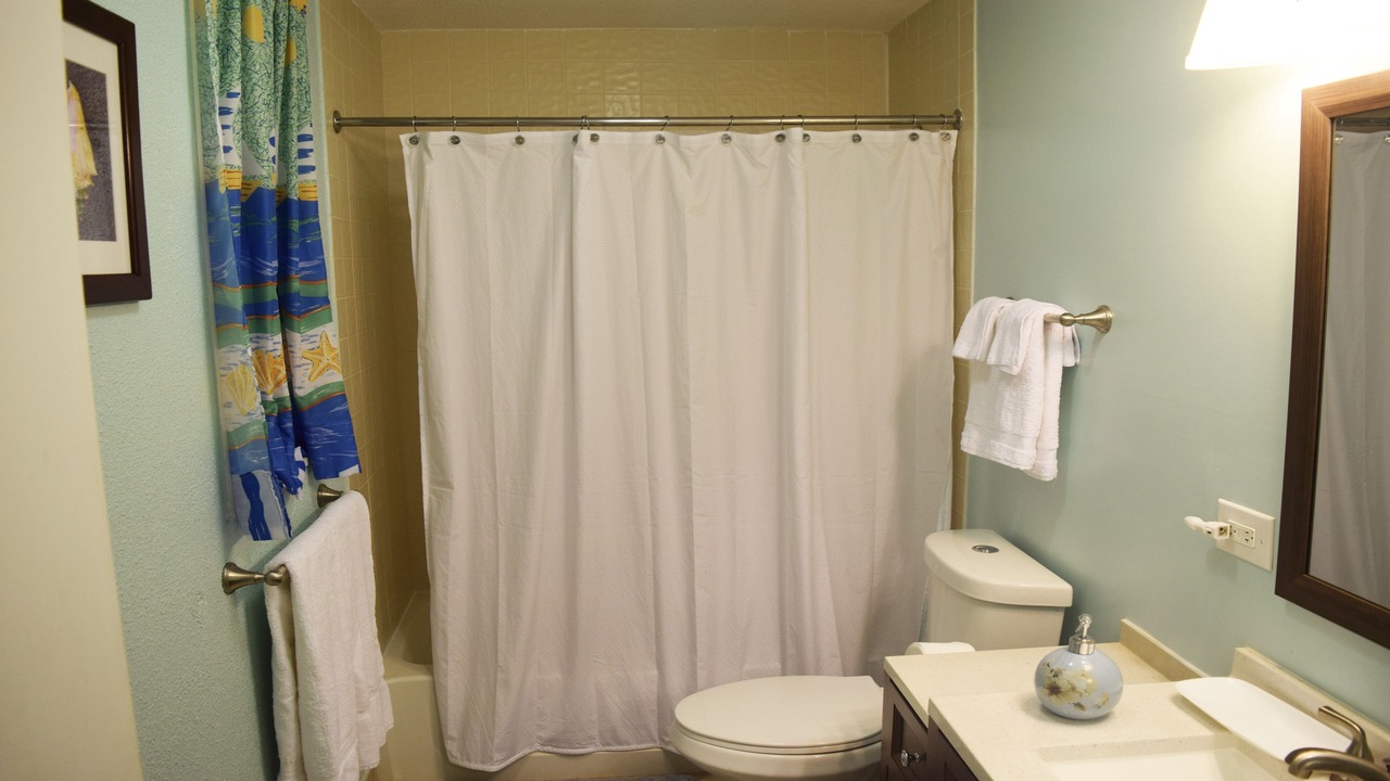 Photo of Bathroom in Estate Golden Rock