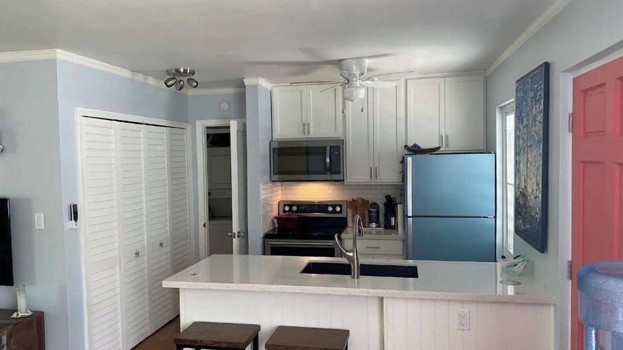 Photo of Kitchen in Chenay Bay