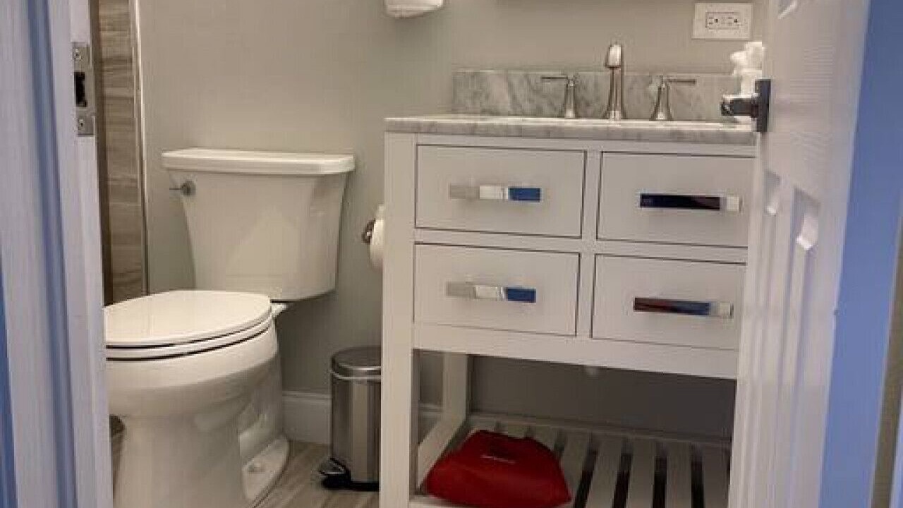 Photo of Bathroom in Estate Hull