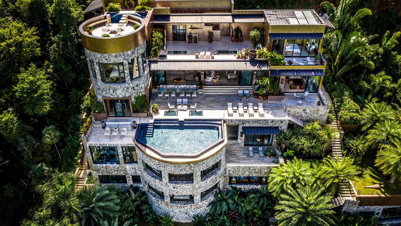 Photo of Outdoor in Estate Denis Bay