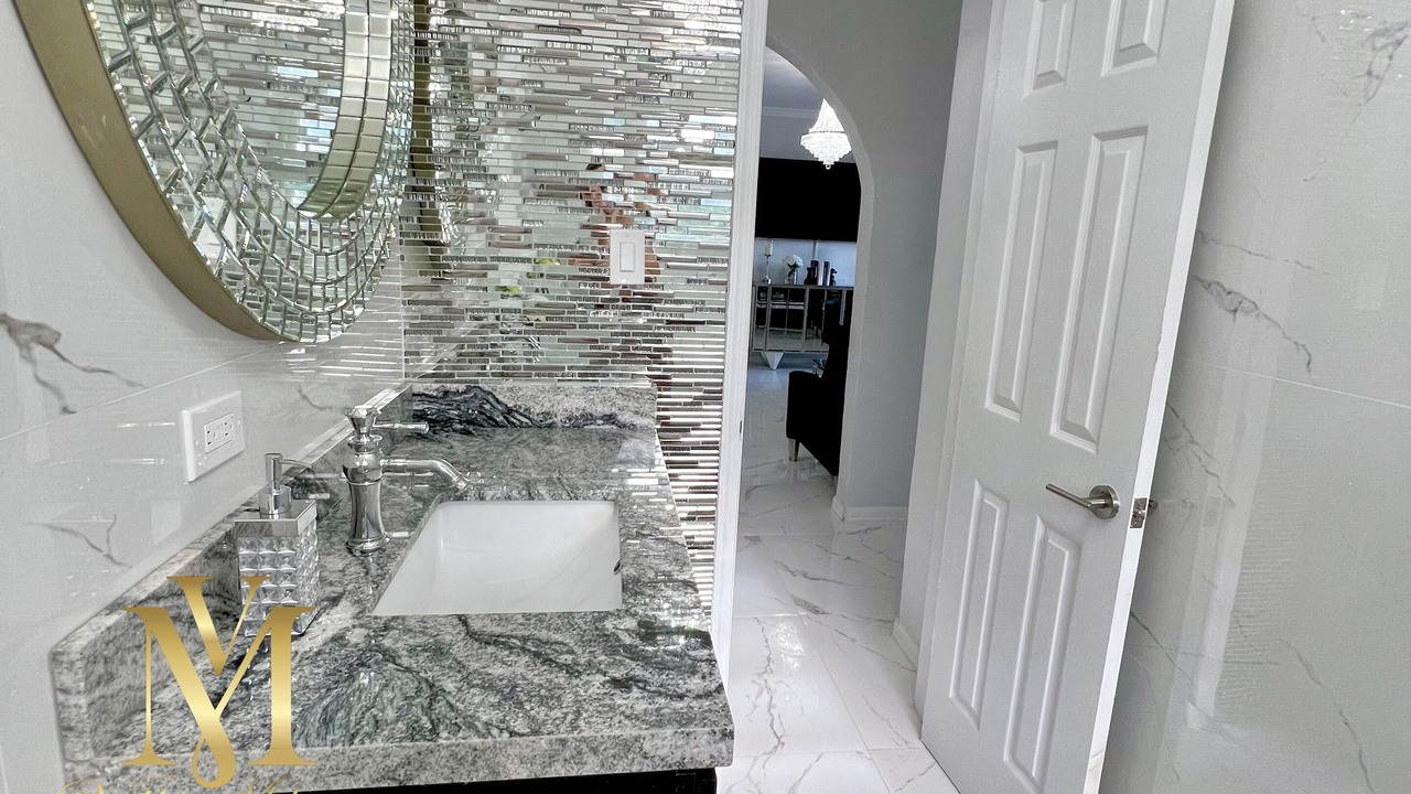 Photo of Bathroom in Estate Hope