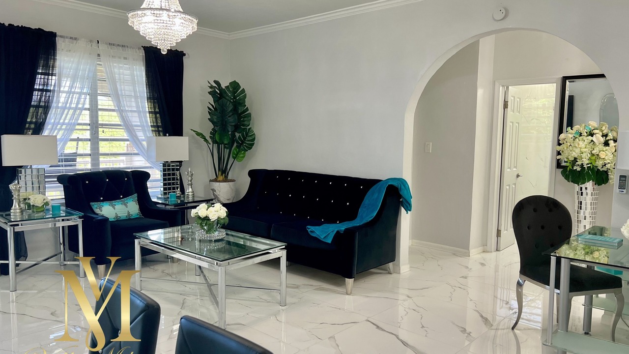 Photo of Bedroom in Estate Hope