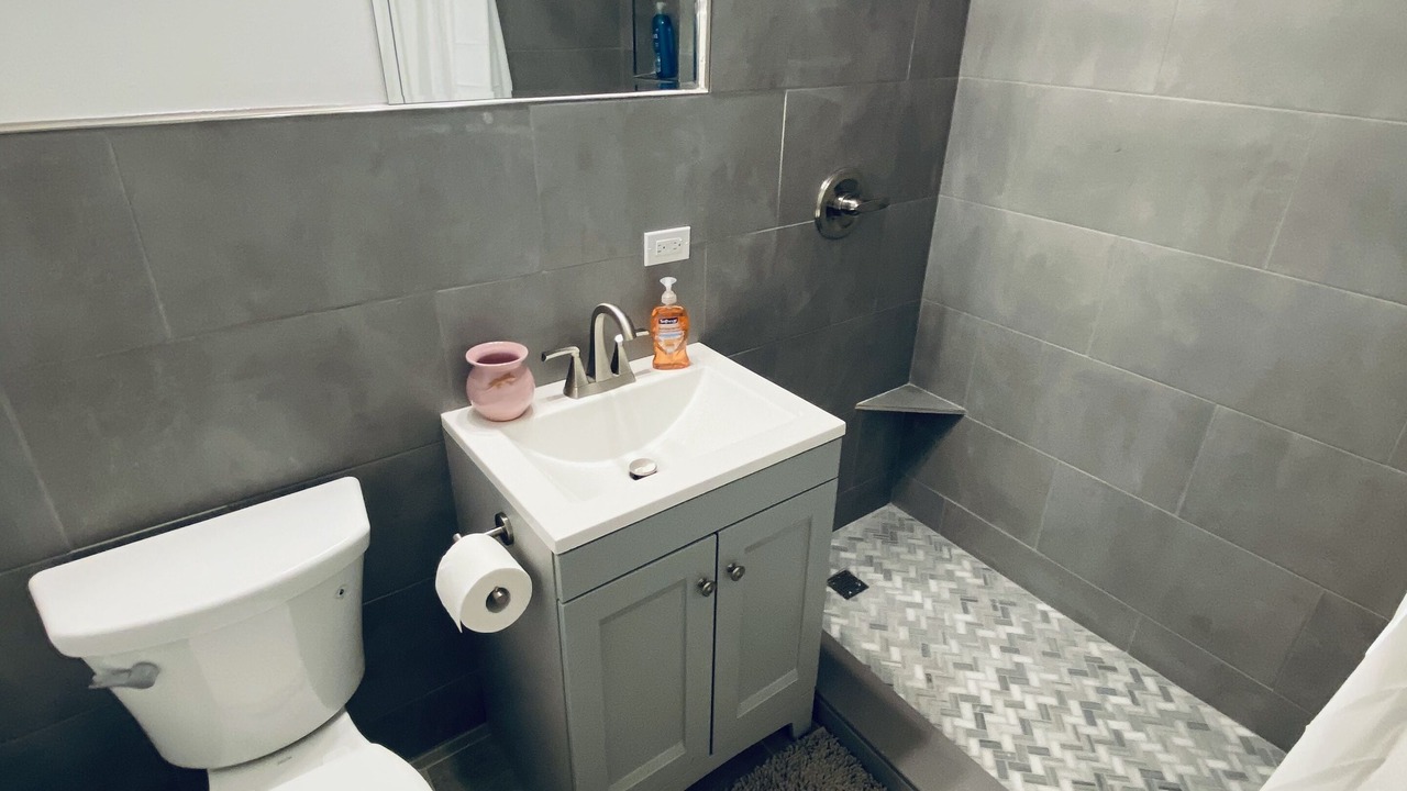 Photo of Bathroom in Red Hook