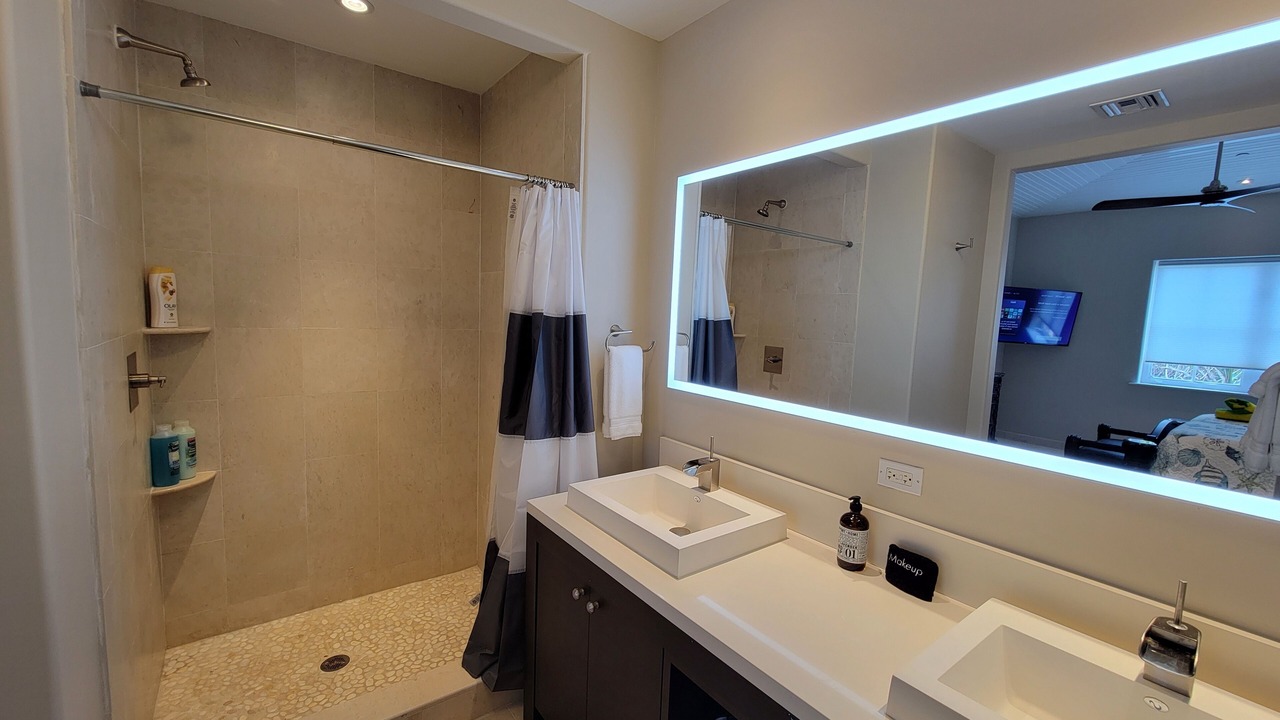Photo of Bathroom in Hart Bay