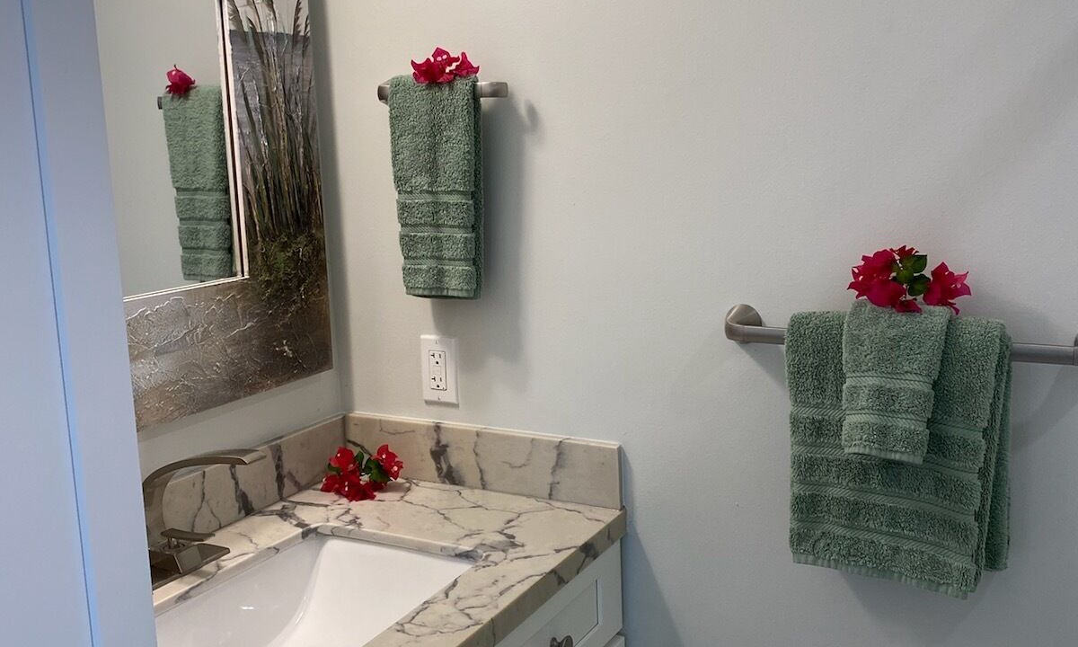 Photo of Bathroom in Estate Golden Rock