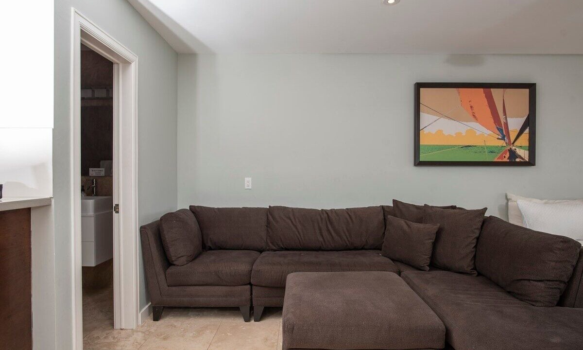 Photo of Livingroom in Red Hook