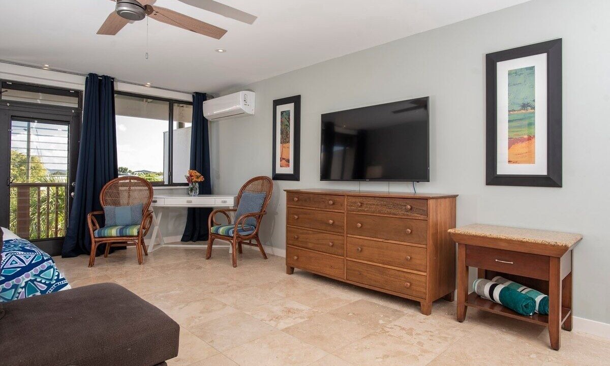 Photo of Livingroom in Red Hook