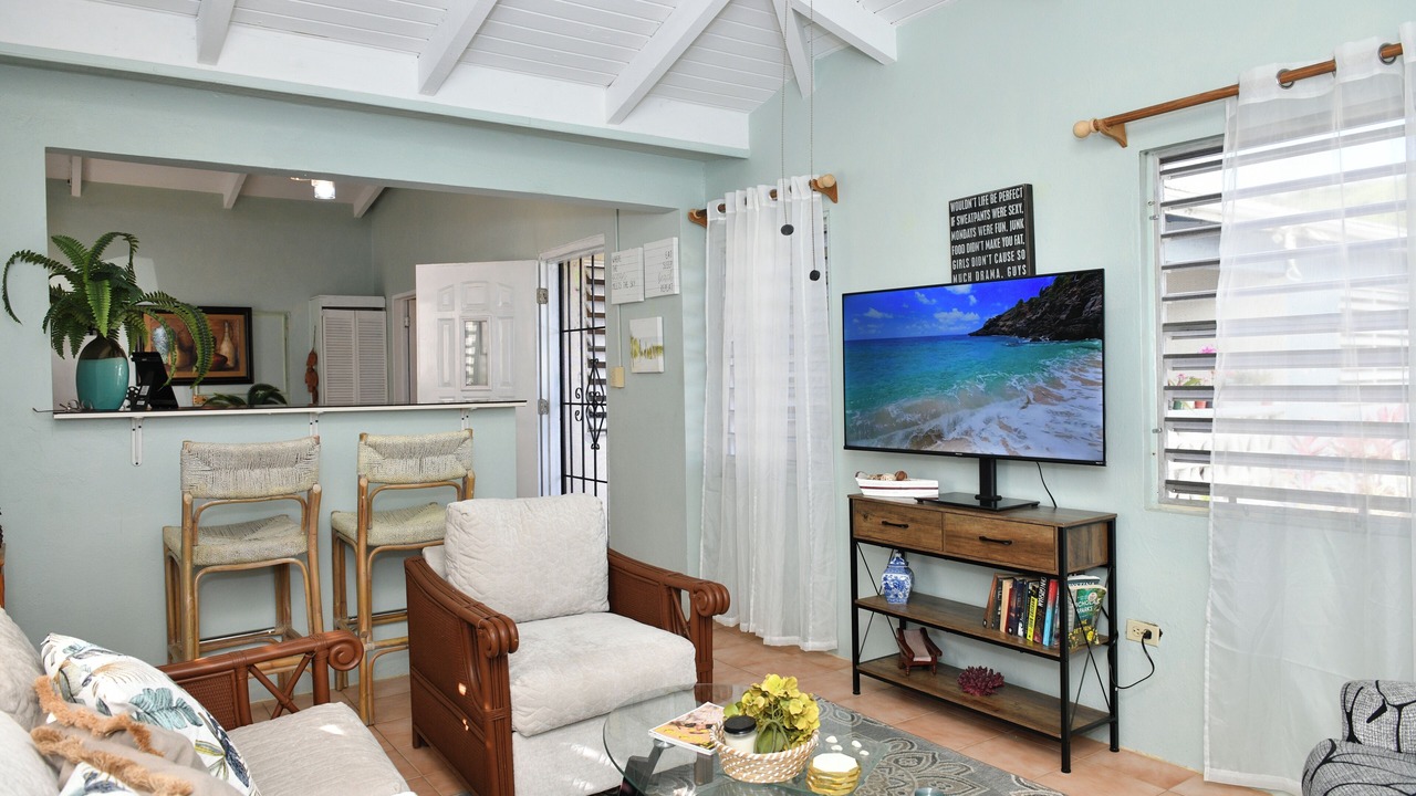 Photo of Livingroom in Estate Colquohoun