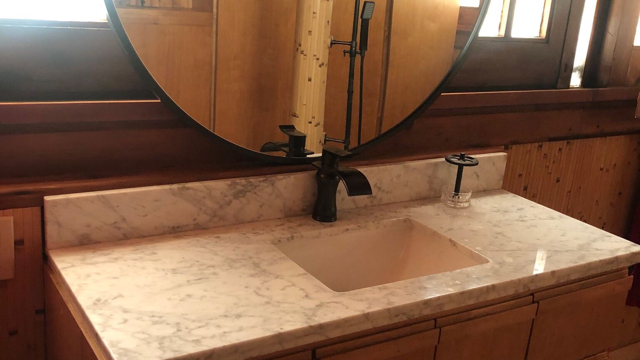 Photo of Bathroom in Estate Contant