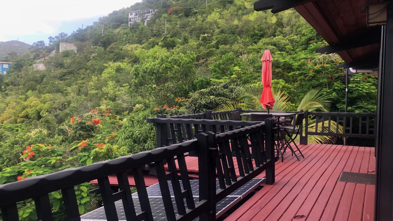 Photo of Patio Balcony in Estate Contant