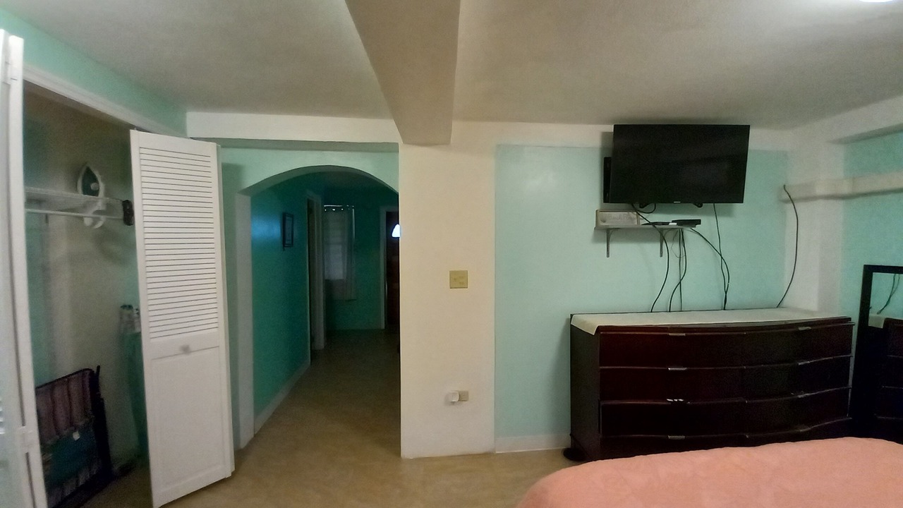 Photo of Bedroom in Estate Crown and Hawk