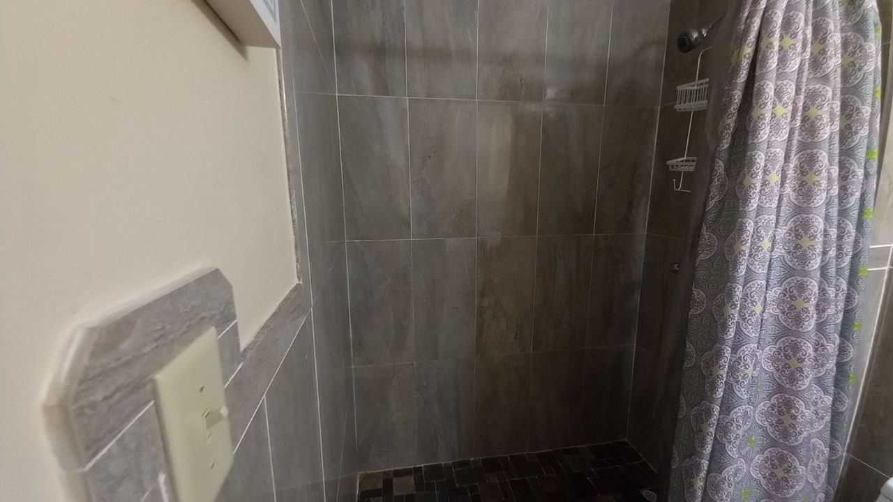 Photo of Bathroom in Estate Crown and Hawk