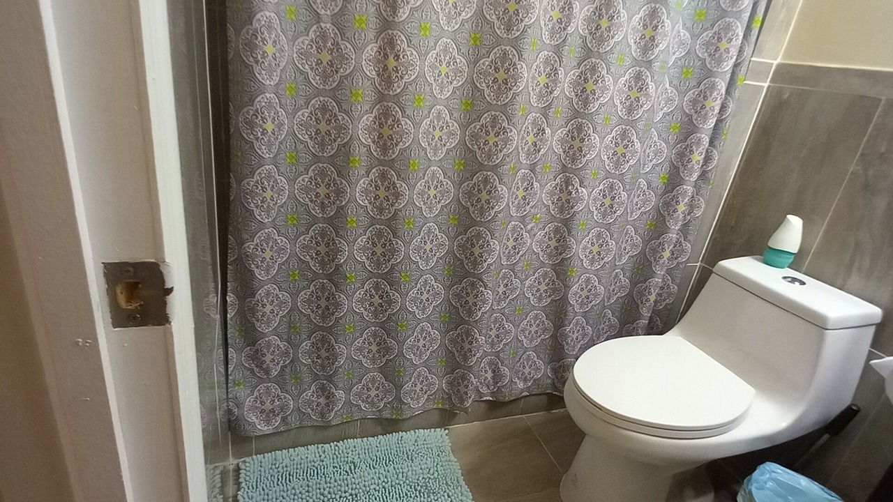 Photo of Bathroom in Estate Crown and Hawk