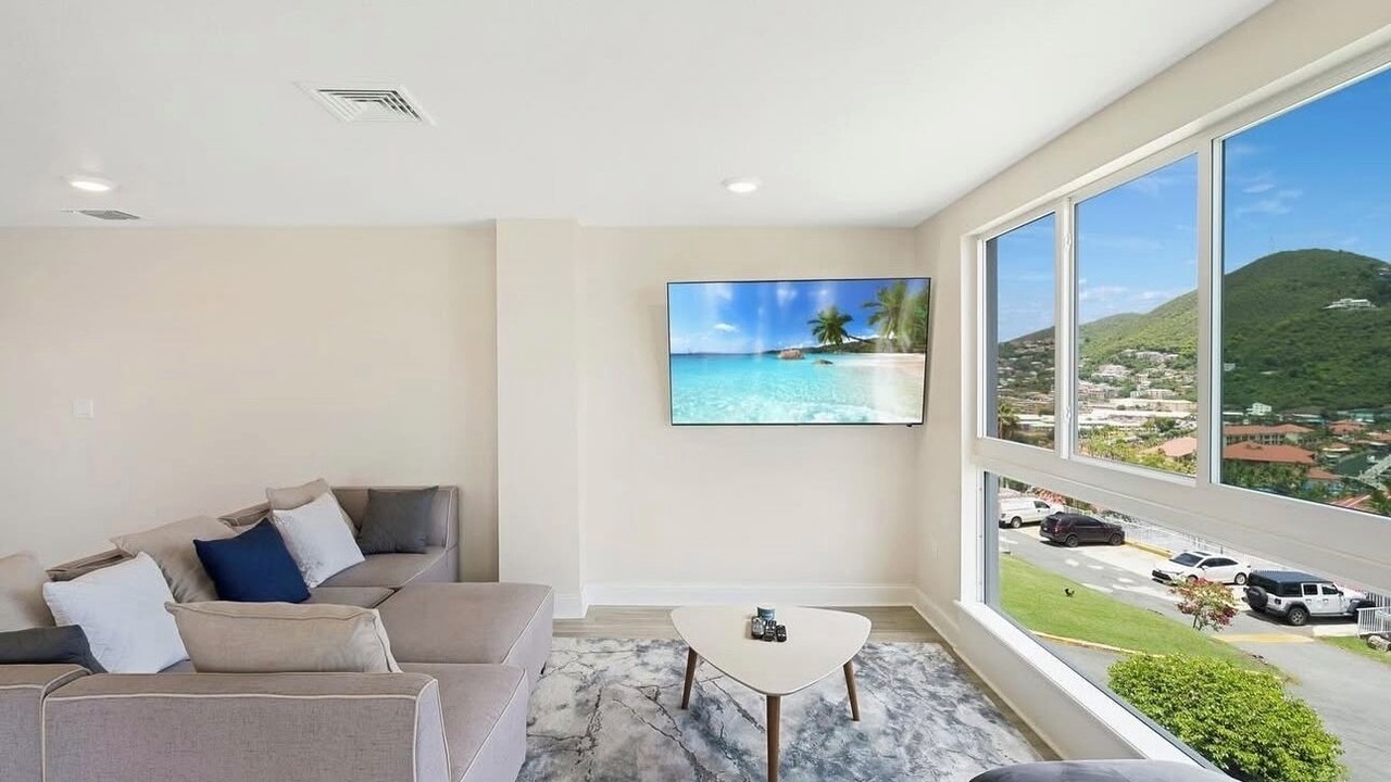 Photo of Livingroom in Estate Kings Quarter