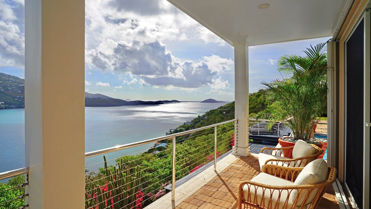 Photo of Patio Balcony in Estate Peterborg