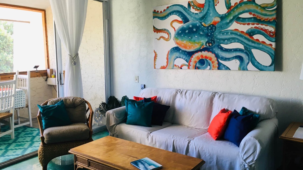Photo of Livingroom in Estate Golden Rock