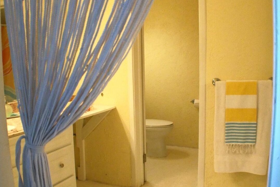 Photo of Bathroom in Estate Golden Rock