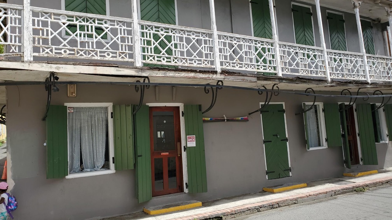 Photo of Outdoor in Estate Queens Quarter