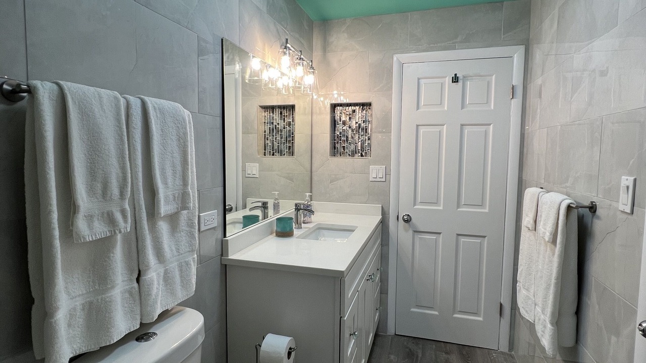 Photo of Bathroom in Orange Grove