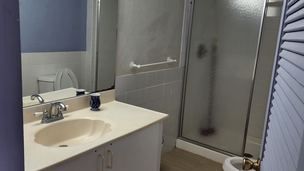 Photo of Bathroom in Orange Grove