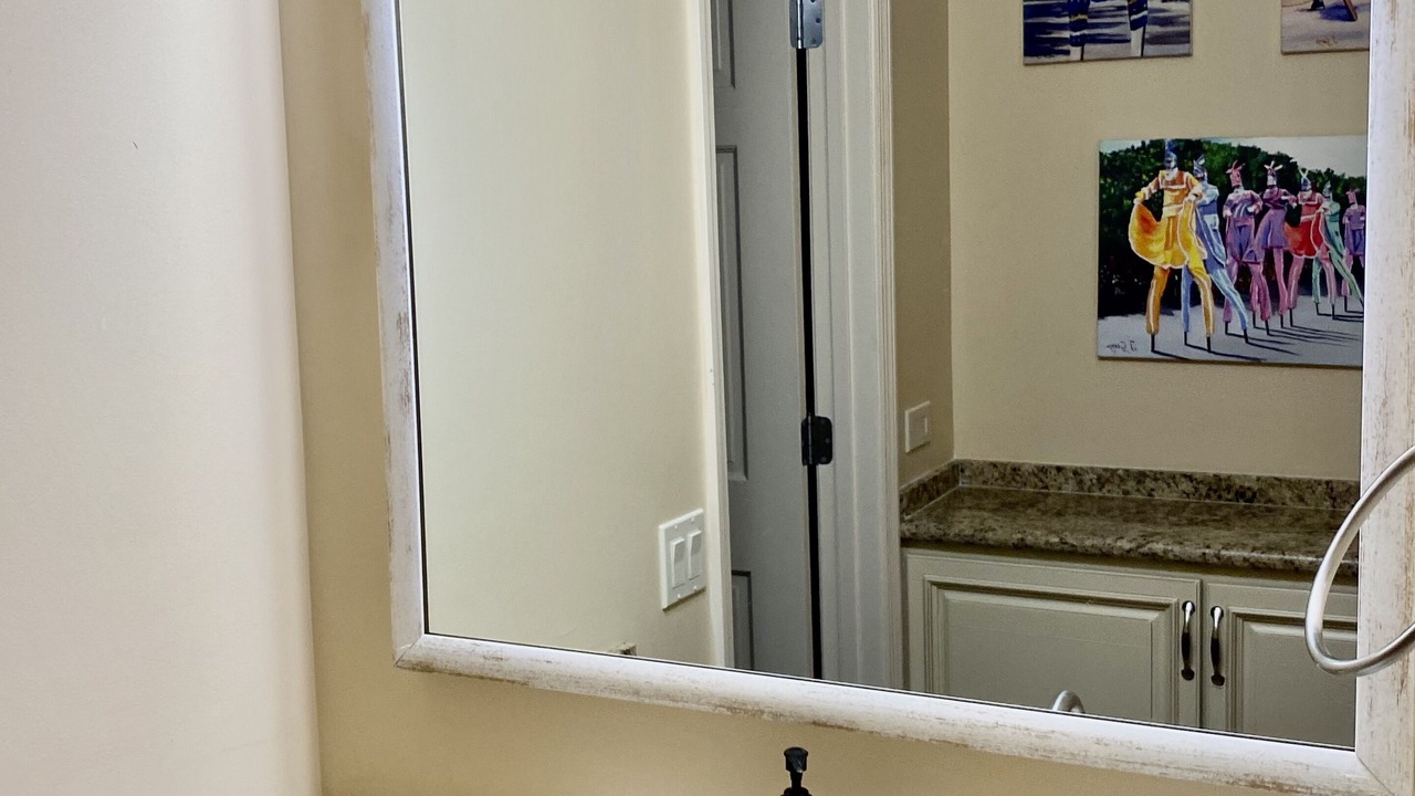 Photo of Bathroom in Estate Sion Farm