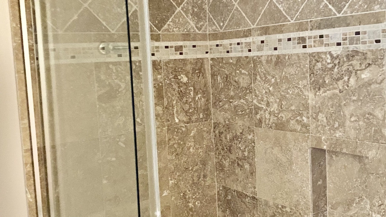 Photo of Bathroom in Estate Sion Farm