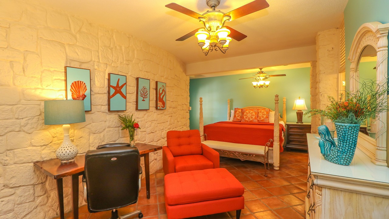 Photo of Bedroom in Orange Grove