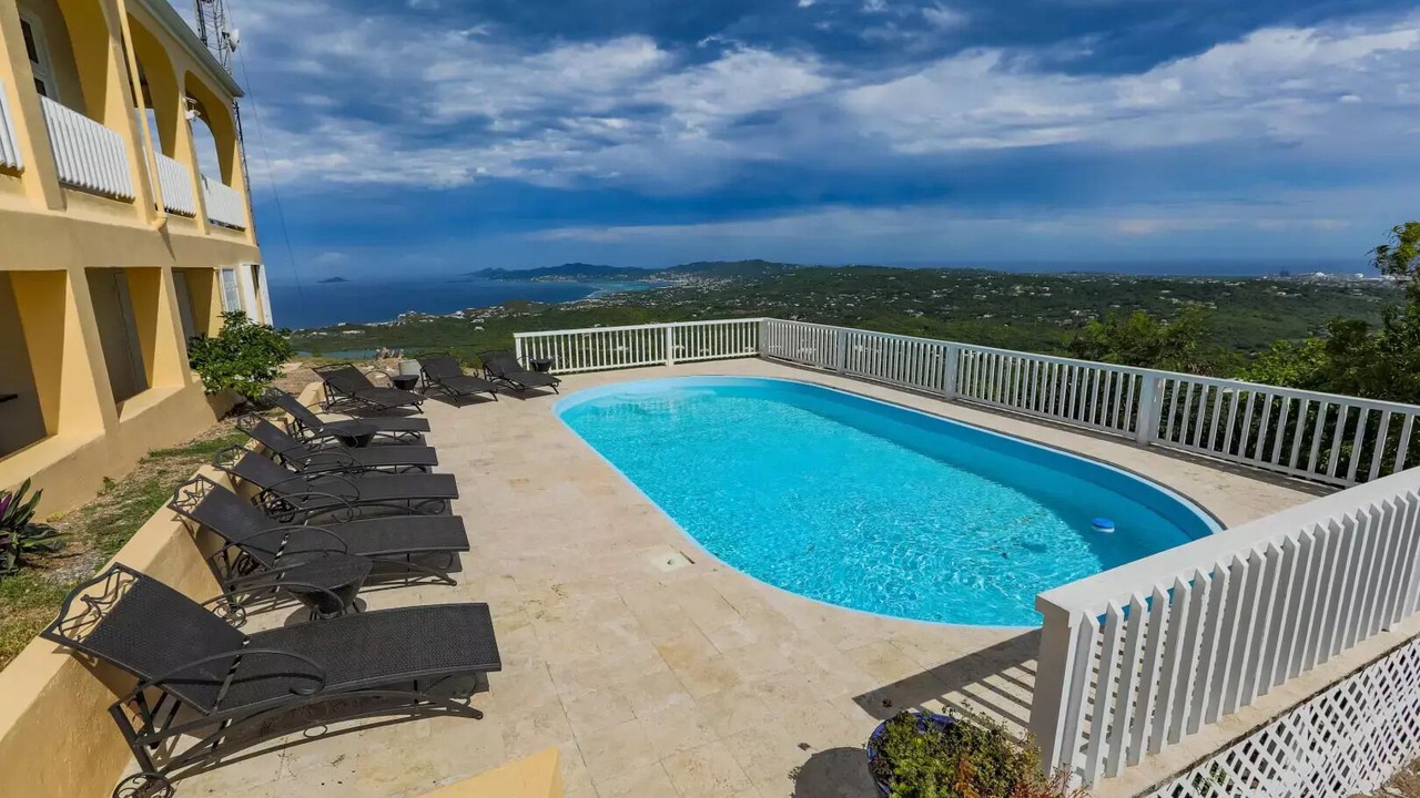 Photo of Outdoor in Estate Clairmont