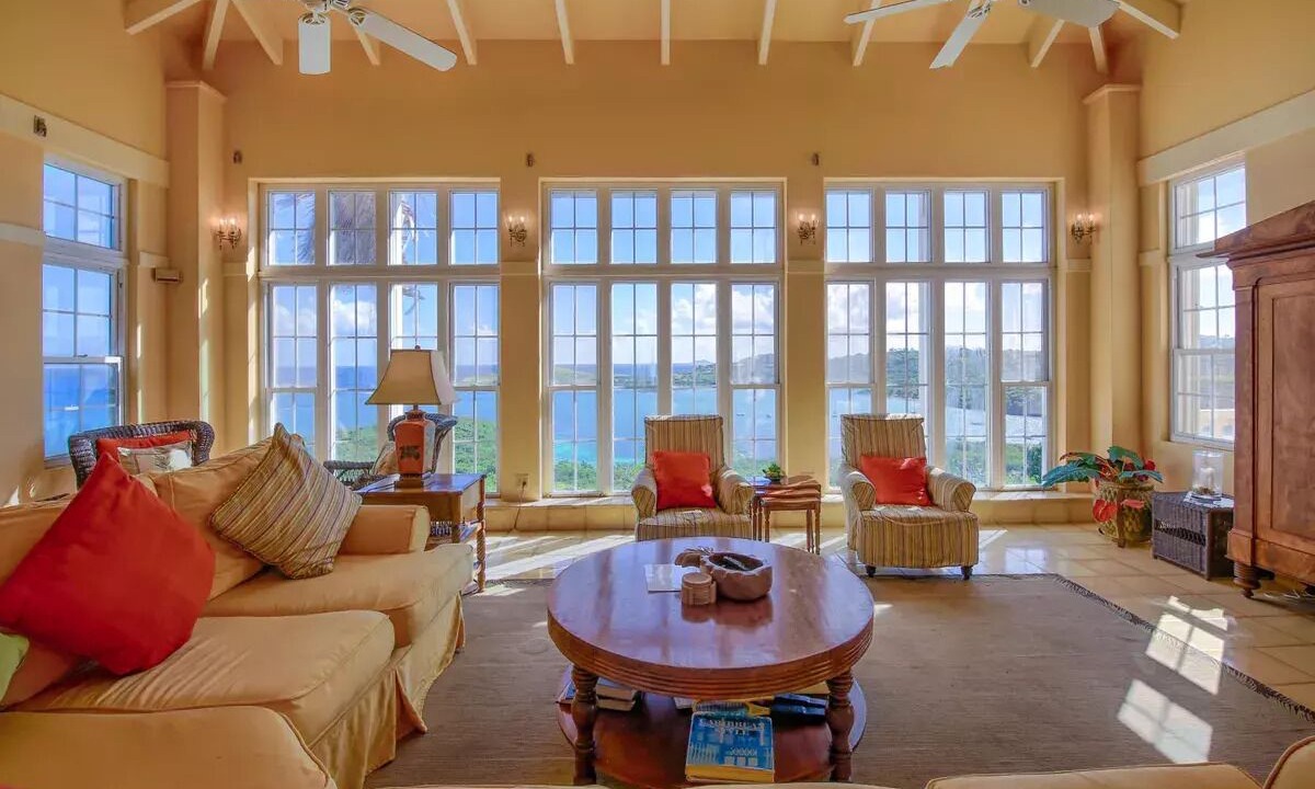 Photo of Livingroom in Cane Bay