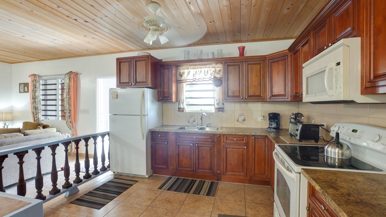 Photo of Kitchen in Estate Barren Spot 2
