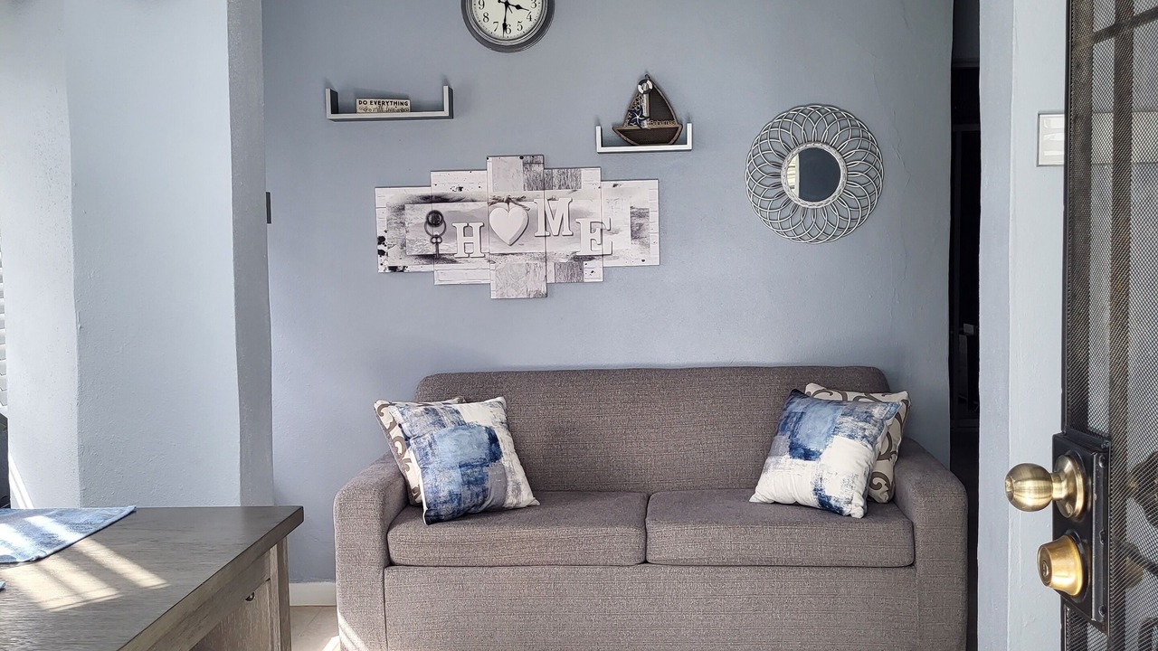 Photo of Livingroom in Estate Strawberry Hill