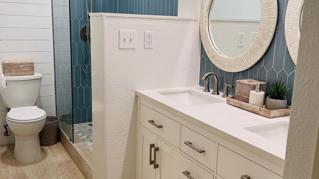 Photo of Bathroom in Bolongo Bay