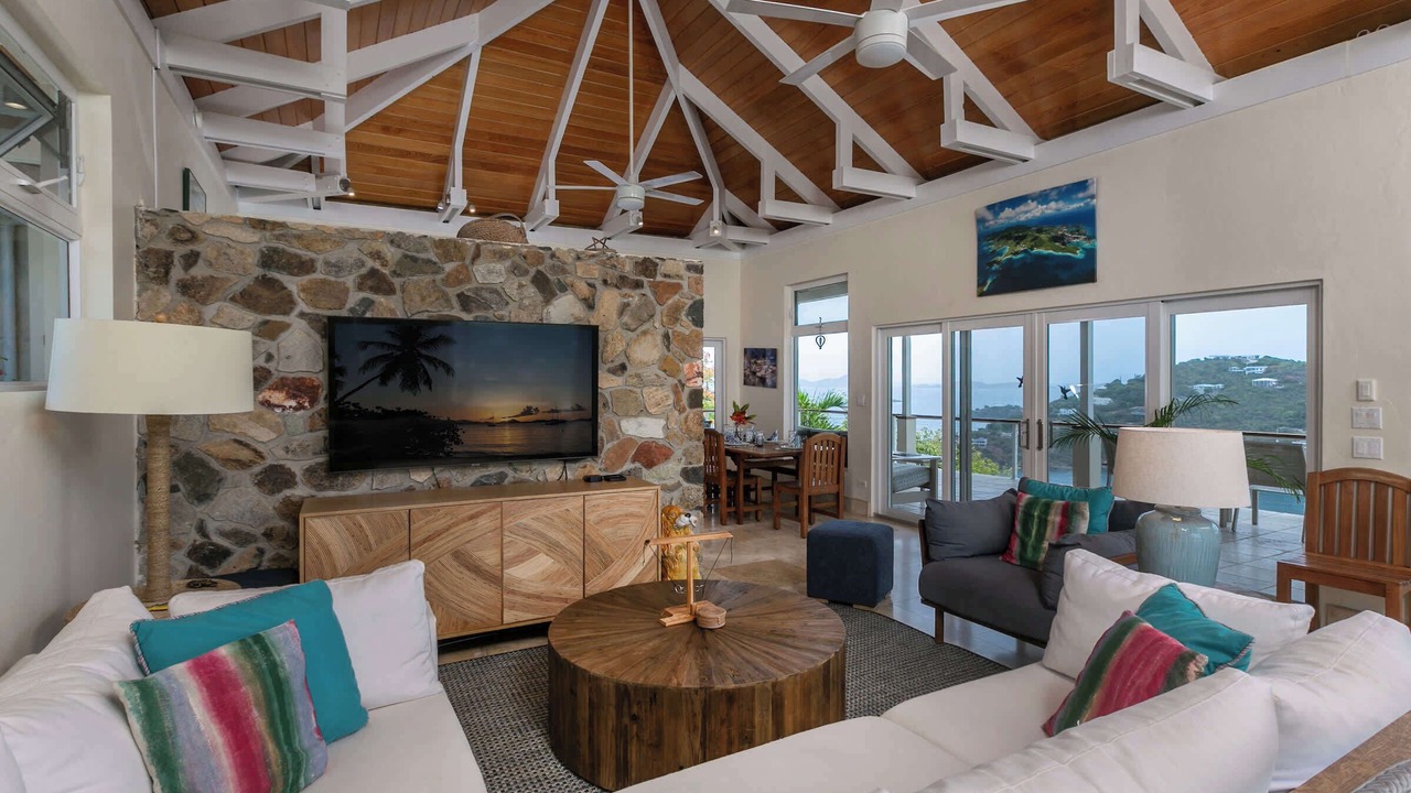 Photo of Livingroom in Great Cruz Bay