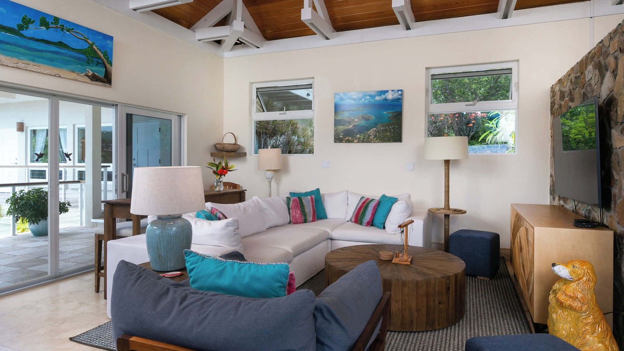 Photo of Livingroom in Great Cruz Bay