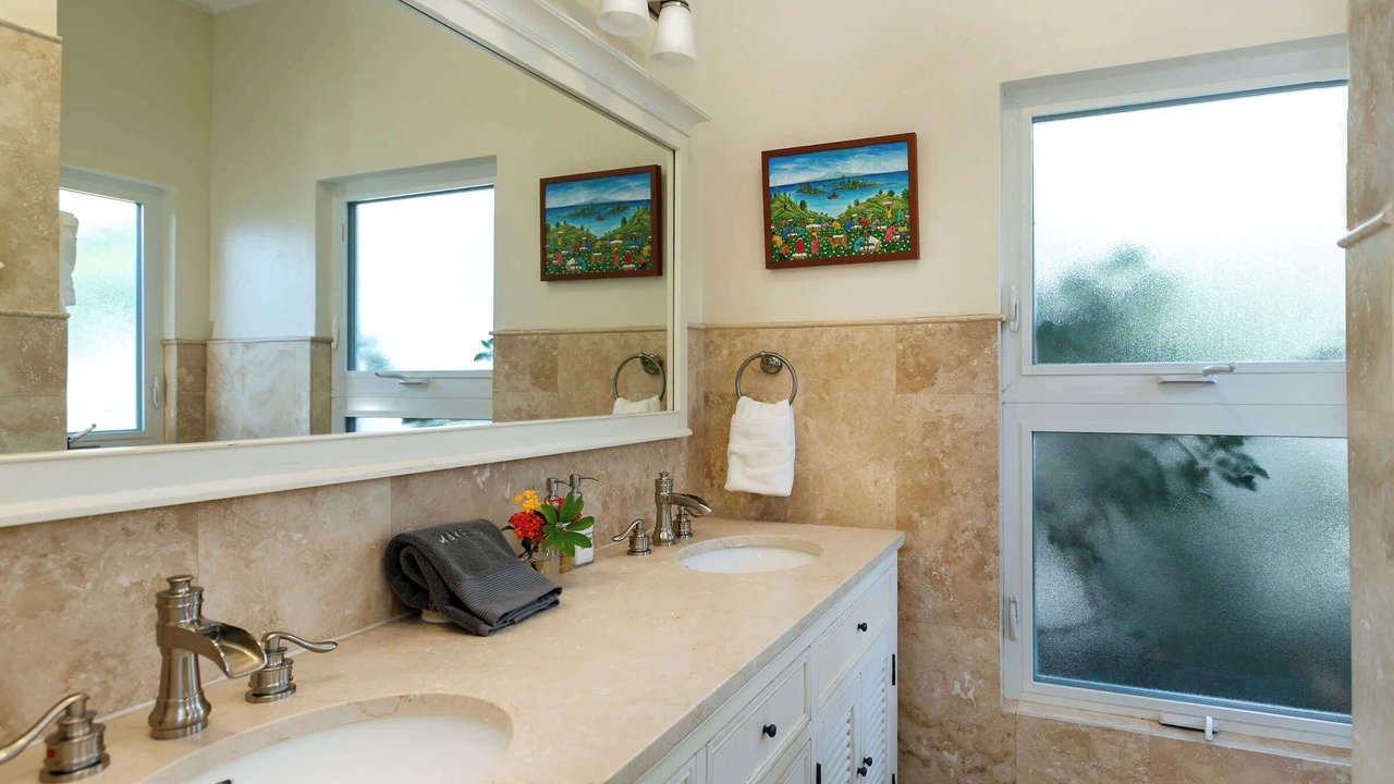 Photo of Bathroom in Great Cruz Bay