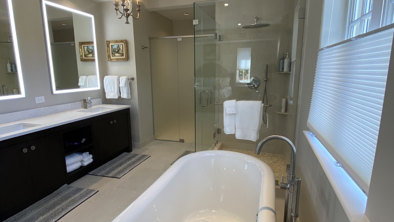 Photo of Bathroom in Hart Bay
