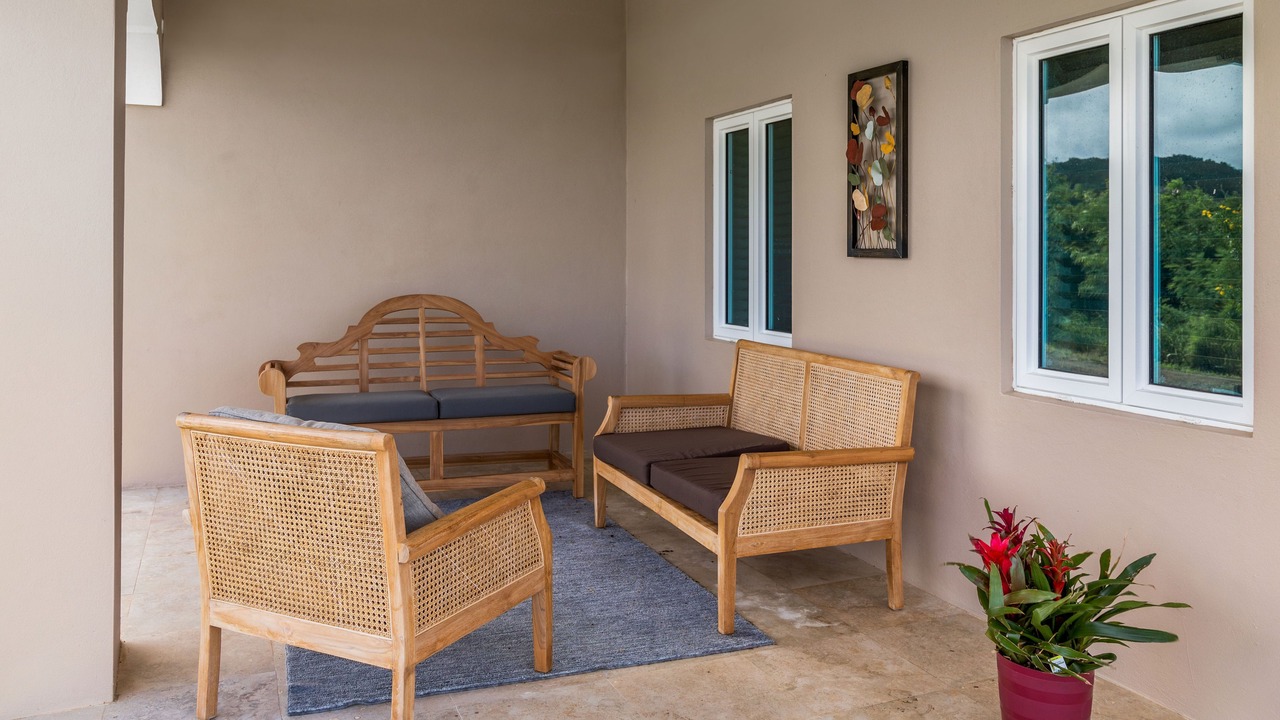 Photo of Outdoor in Estate Saint Peters