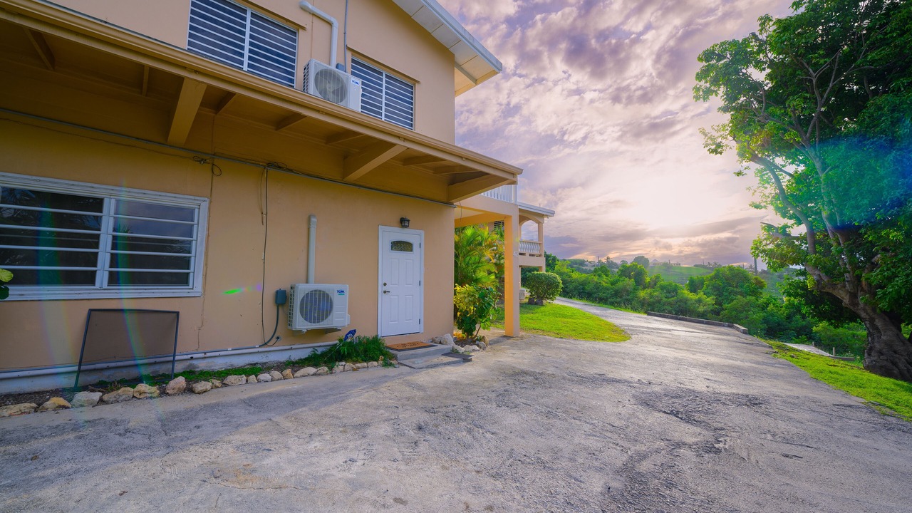 Photo of Outdoor in Estate Mount Pleasant West