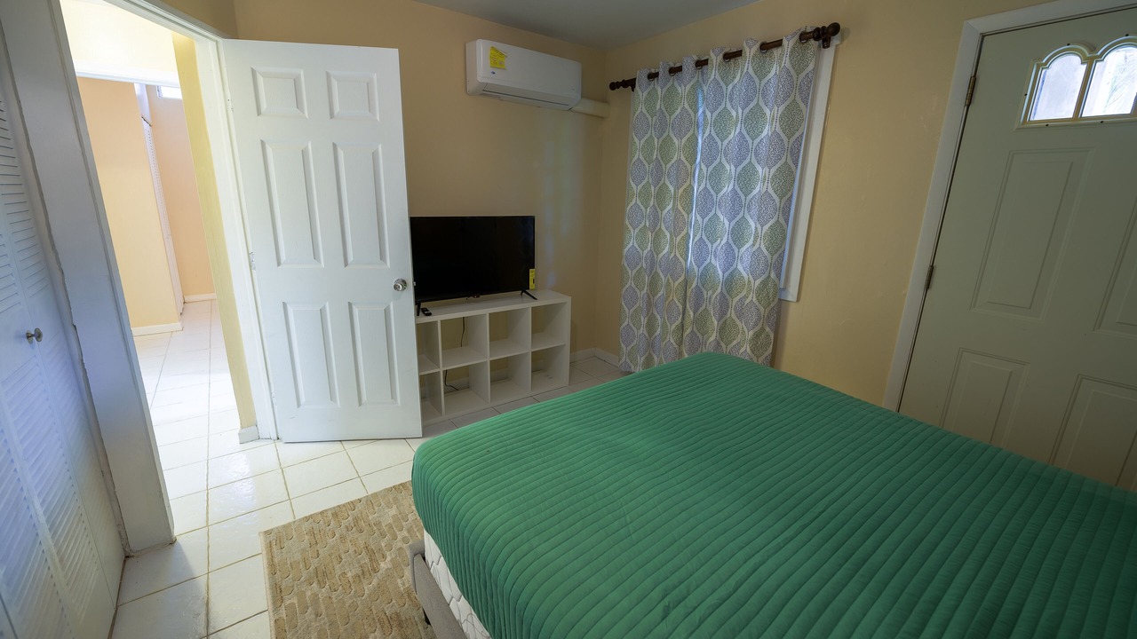 Photo of Bedroom in Estate Mount Pleasant West
