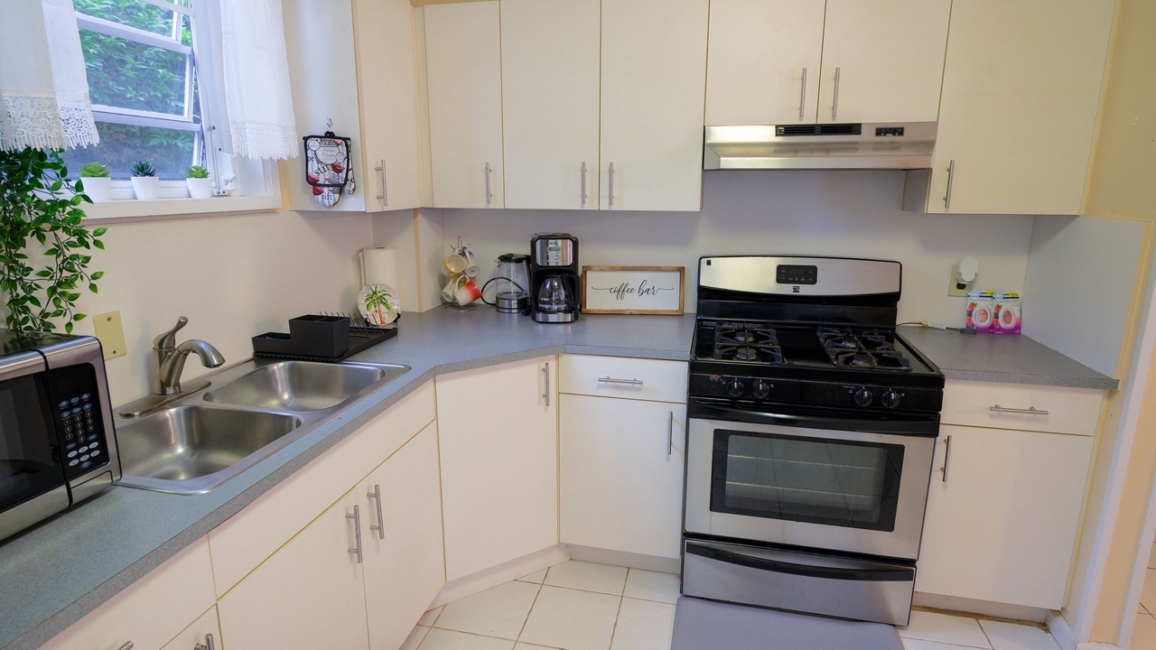 Photo of Kitchen in Estate Mount Pleasant West