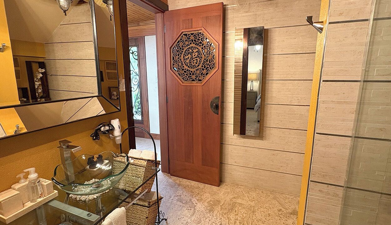 Photo of Bedroom in Estate Saint Quaco and Zimmerman