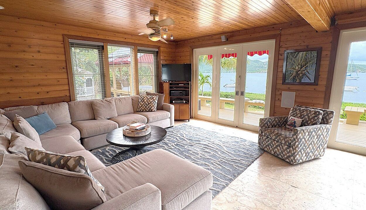 Photo of Bedroom in Estate Saint Quaco and Zimmerman