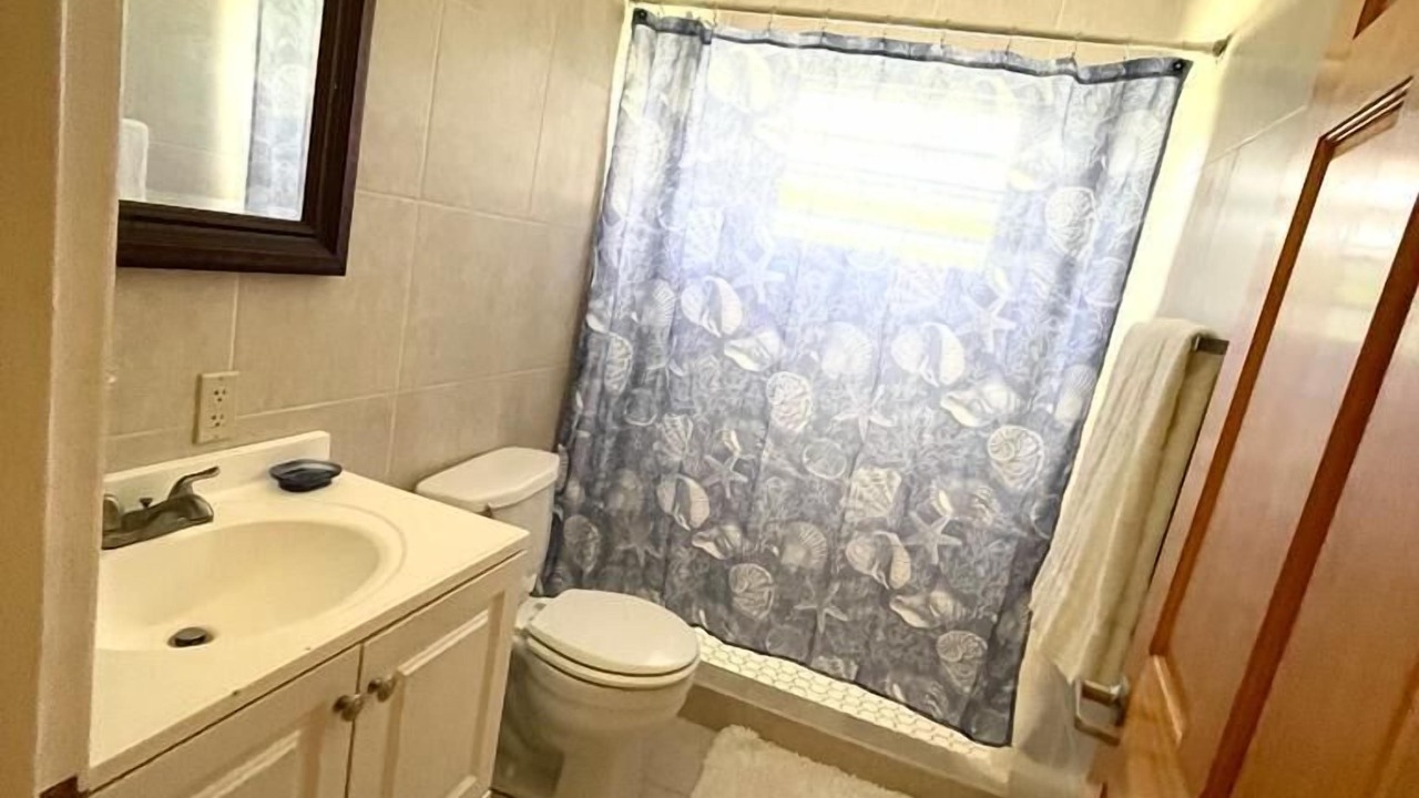 Photo of Bathroom in Estate Work and Rest
