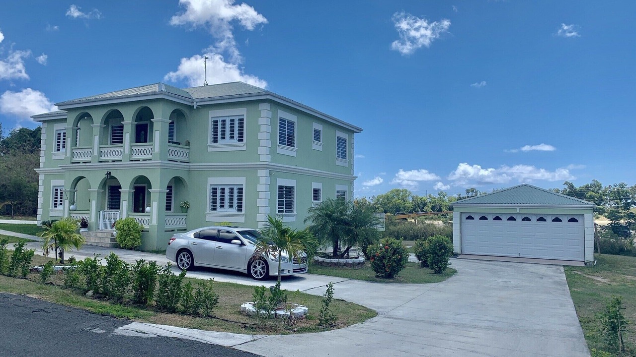 Photo of Outdoor in Estate Work and Rest